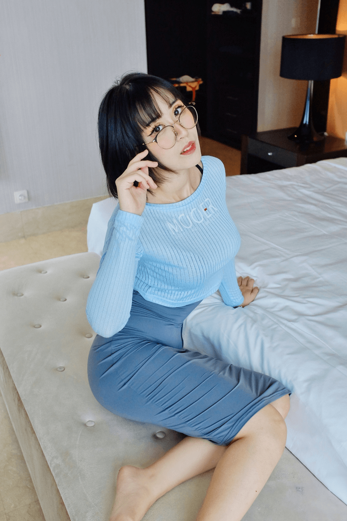 CosuTaku LarissaRochefort Hitomio 39