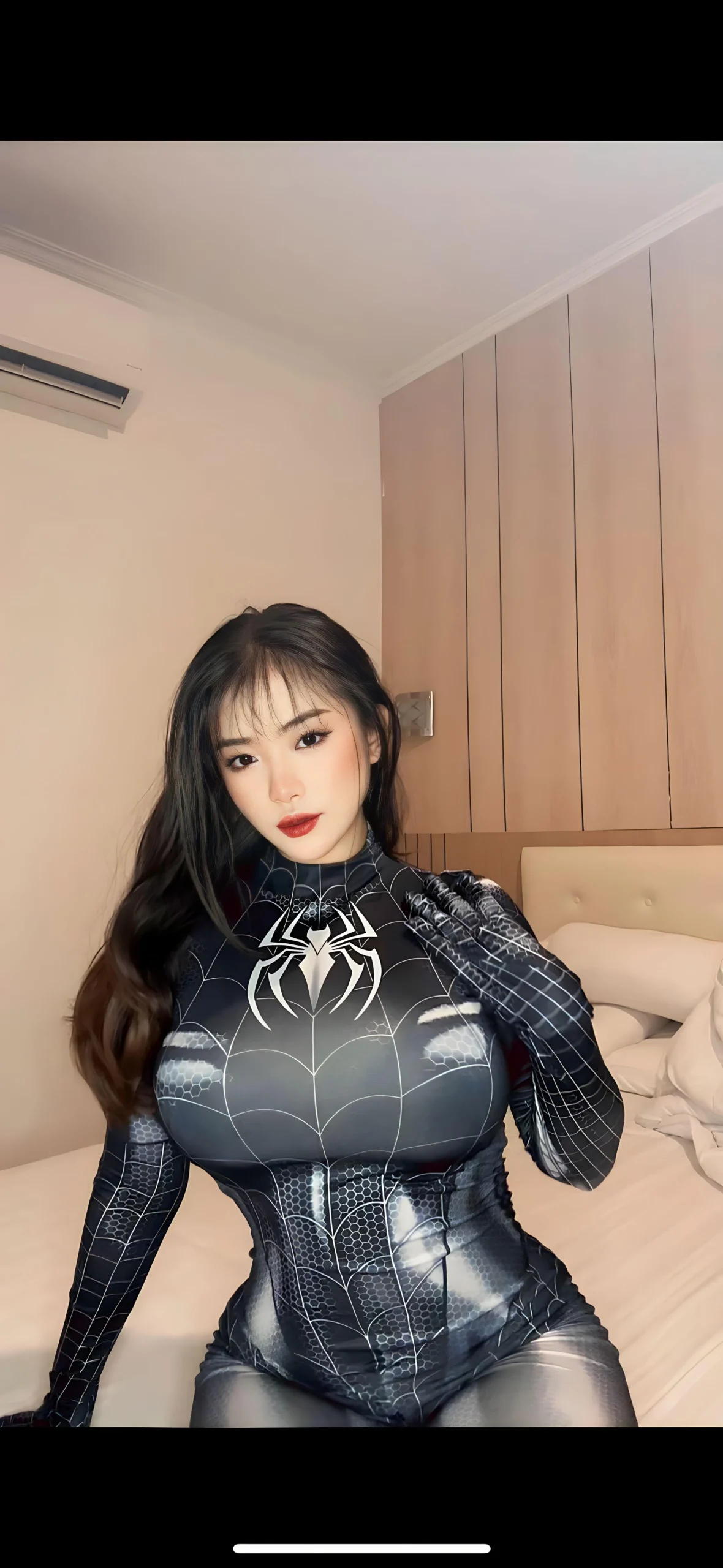 cindy frncscaan v0 wmms3yzkmm2e1 scaled