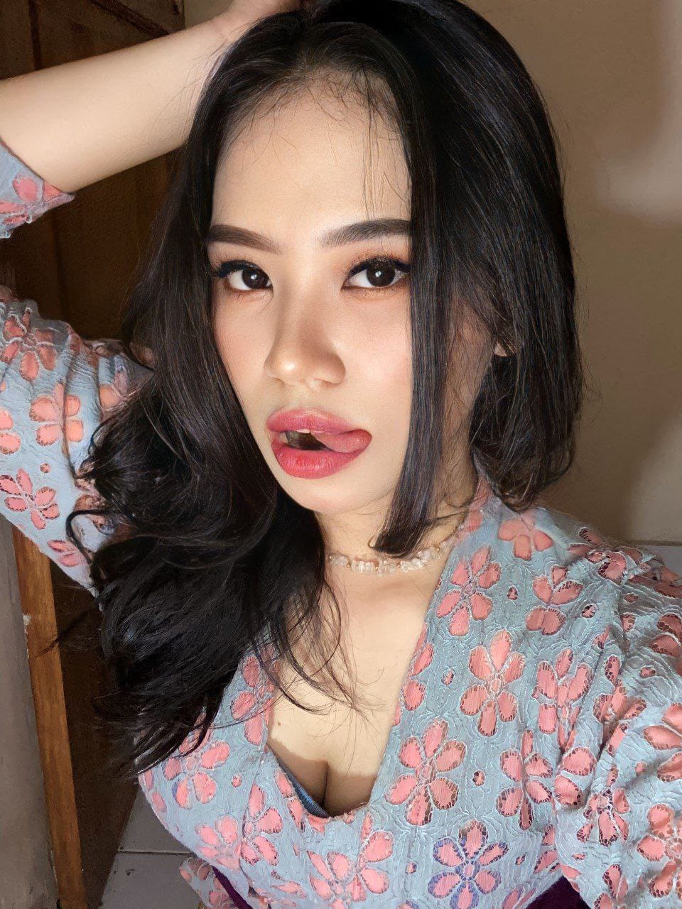 d65d203a b301 4674 8559 603803e090a1