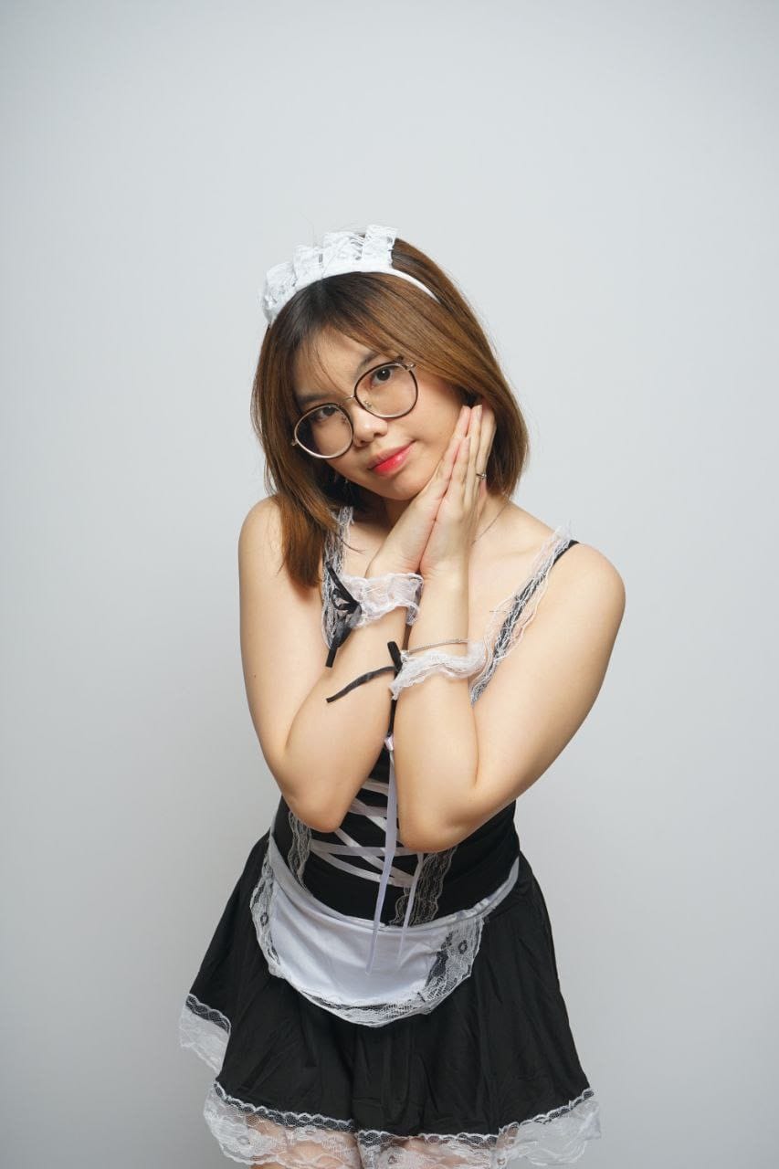 photo 6327633119875810502 y