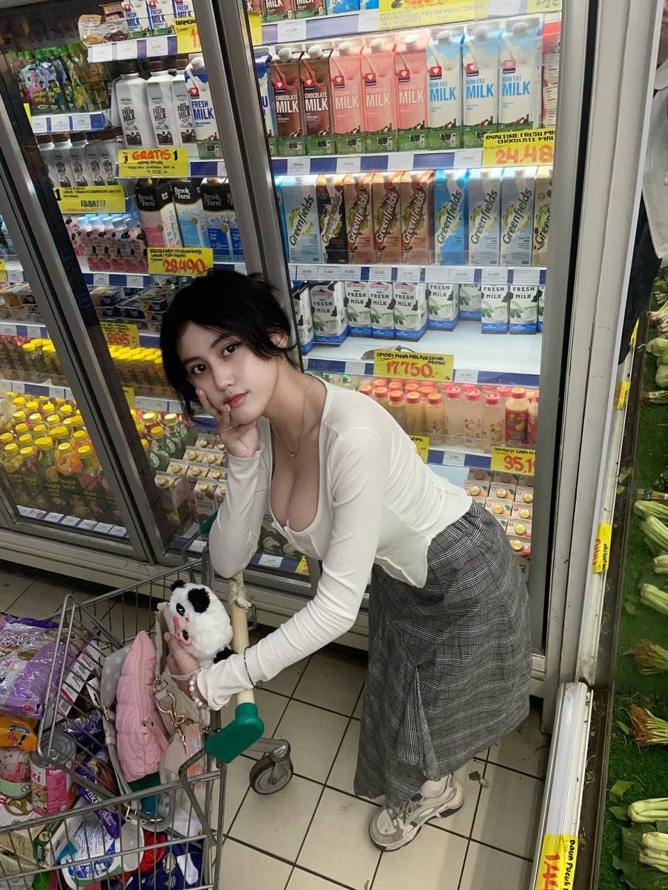 photo 6334580830772511520 y