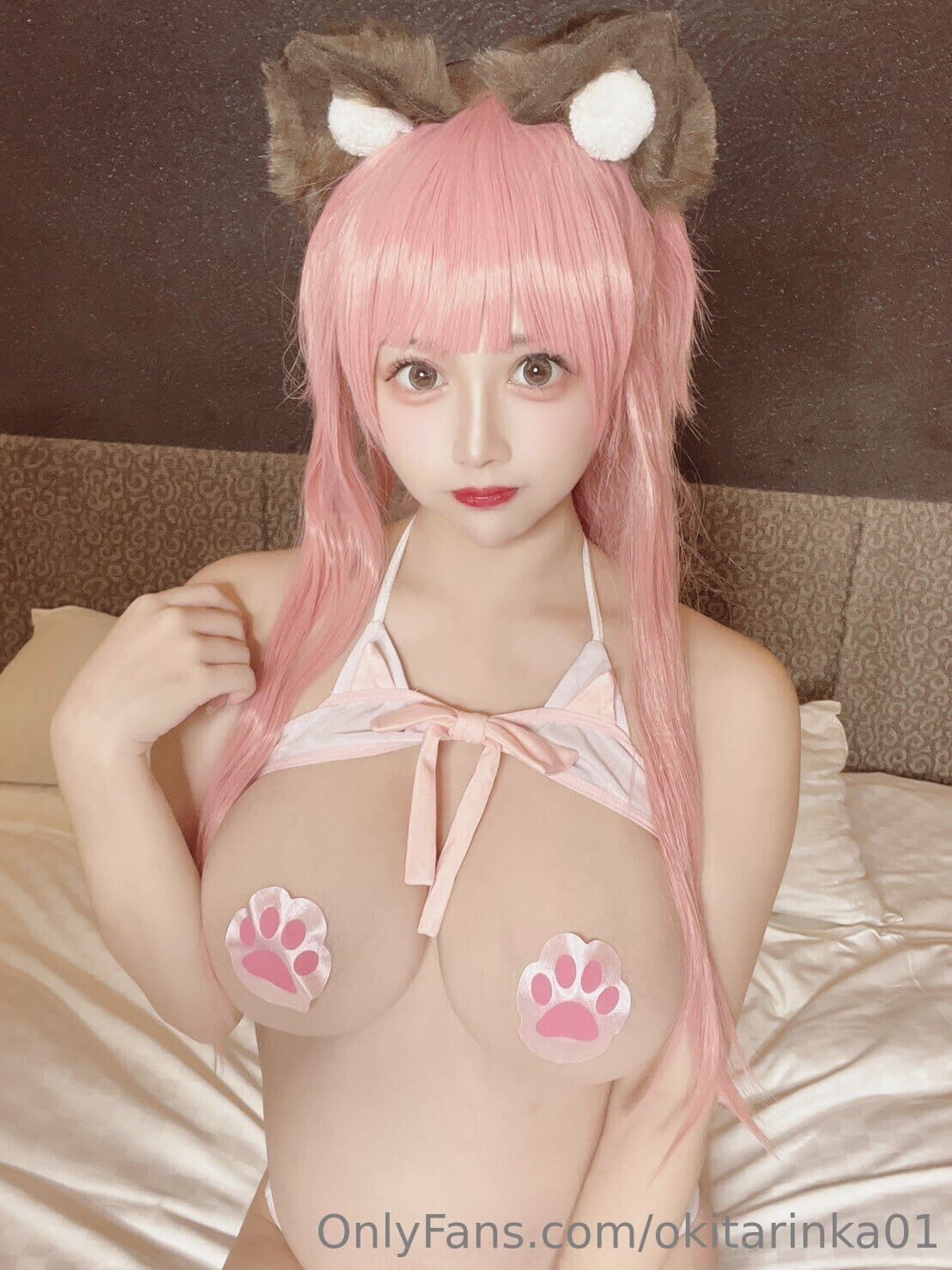 Grachive Okita Rinka 沖田凜花Rinka Pink haired cat 15